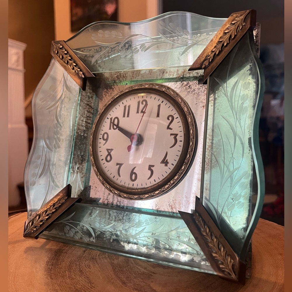 Vintage early mid century Sessions art deco clock etched glass mirror 7.5"